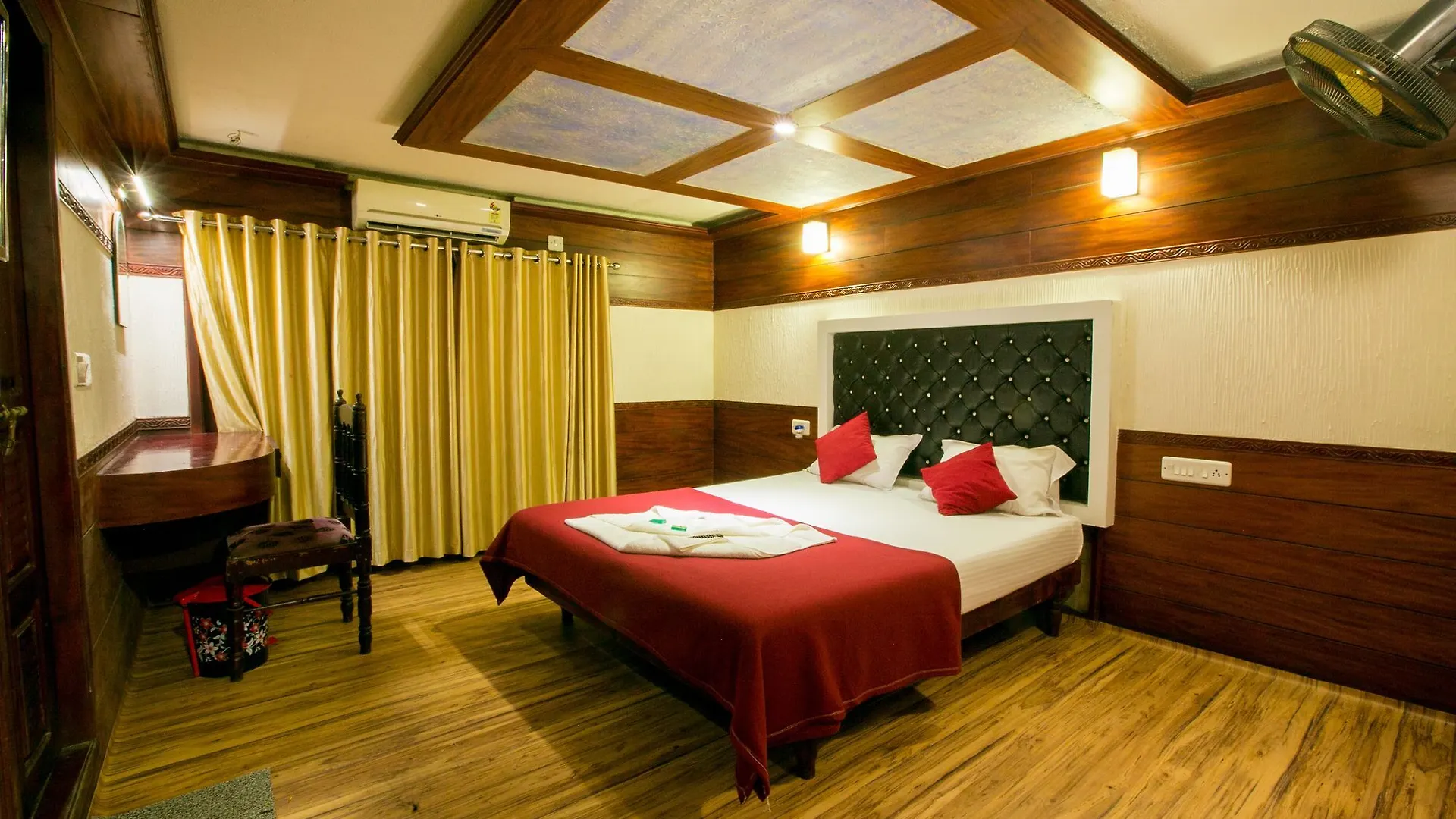 Tharangini Houseboats Hotel Alappuzha 3*,  India