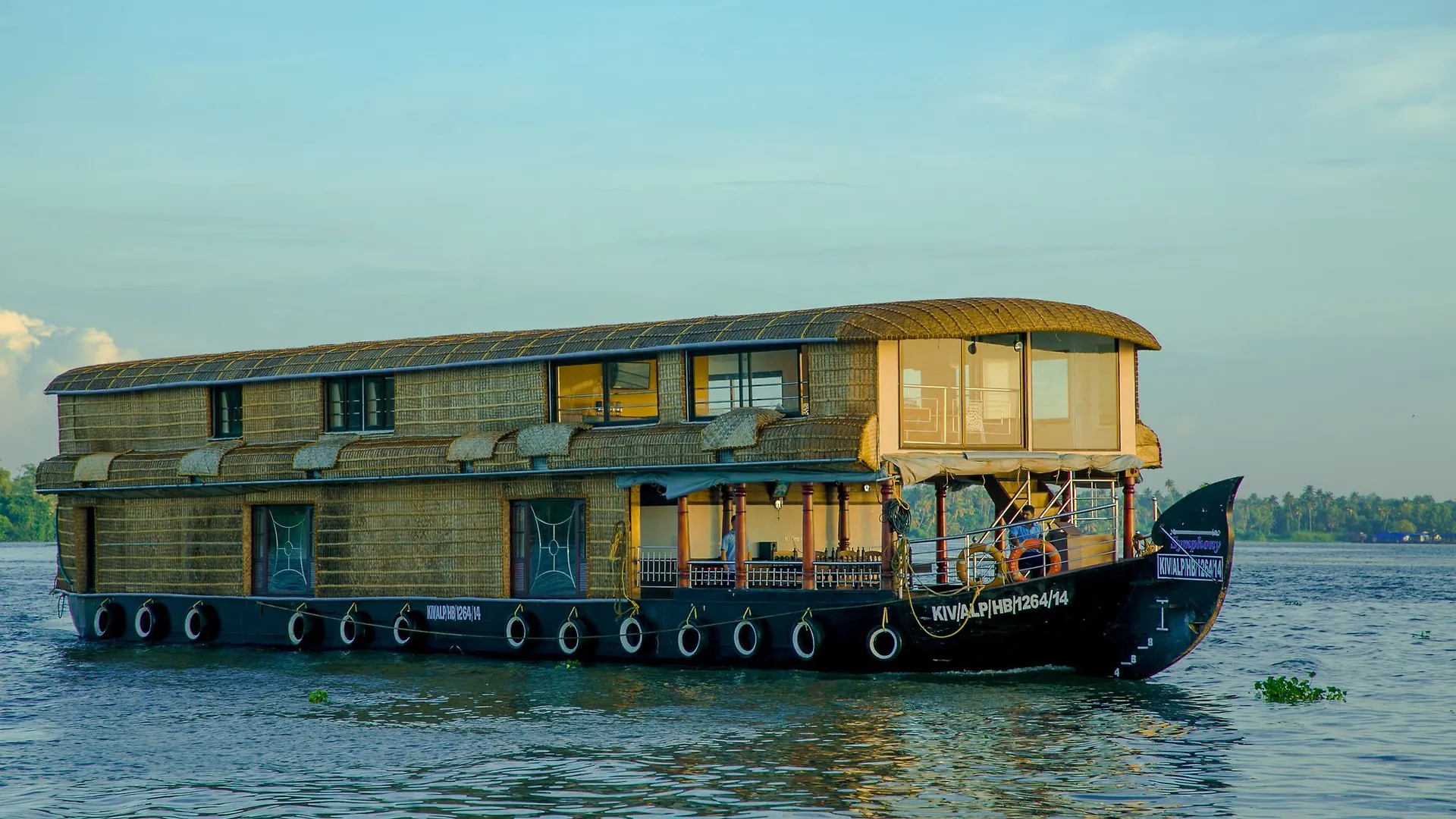 Tharangini Houseboats Hotel Alappuzha